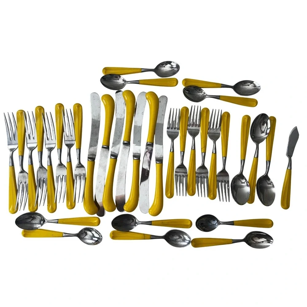 Vintage/Retro Oxford Hall Yellow Handle Stainless Flatware Set 35 Pc‎ Dining